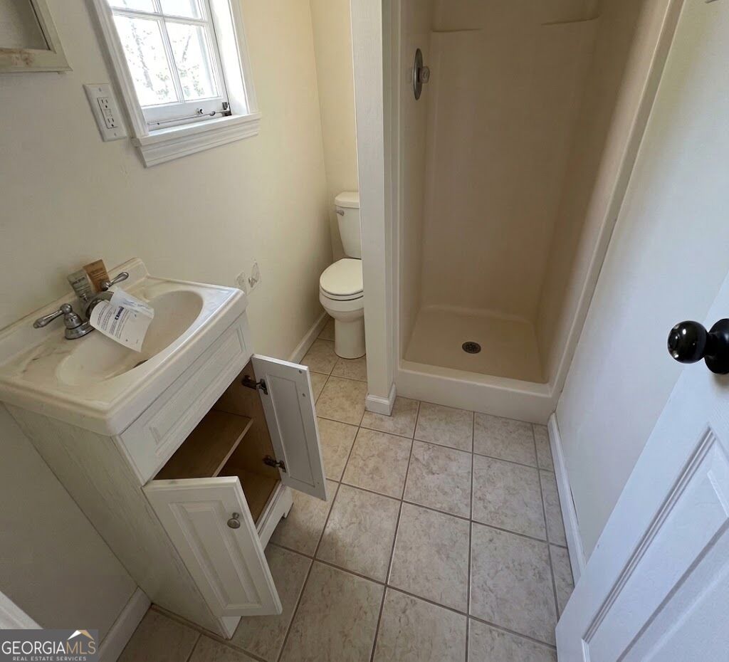 606 E Poplar Street Property Photo 11
