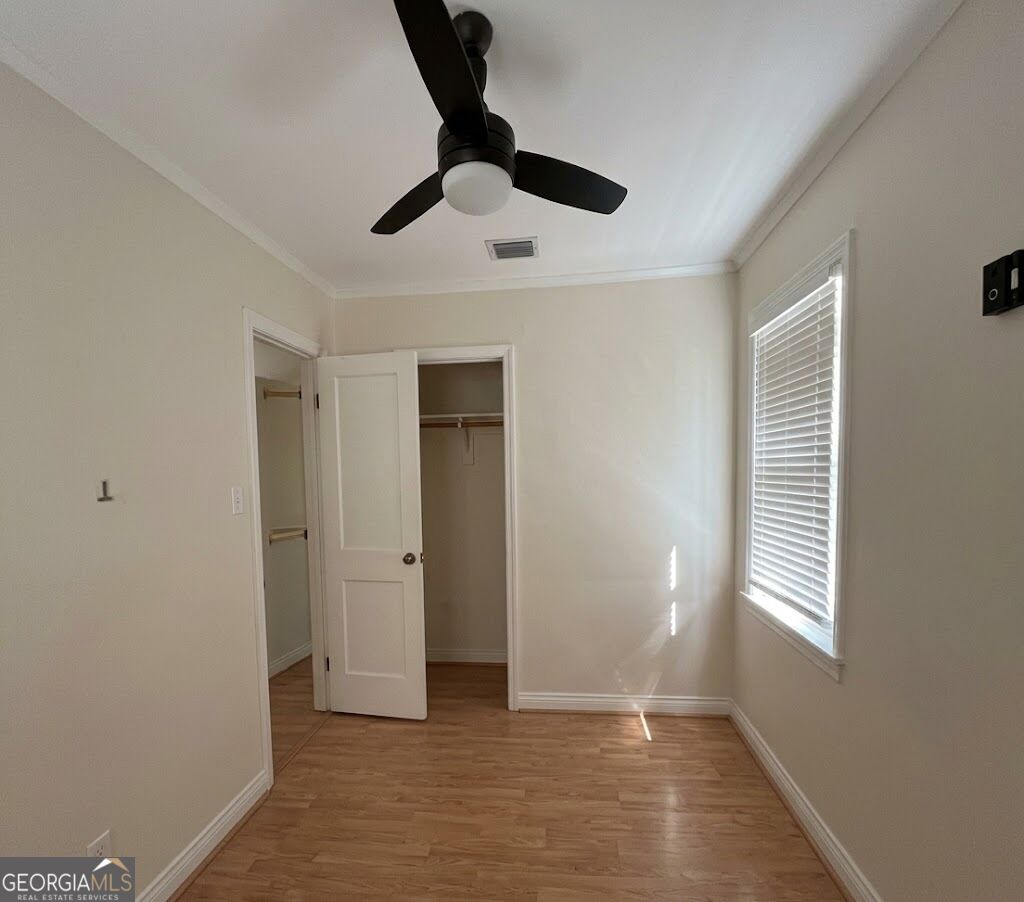 606 E Poplar St Property Photo 12