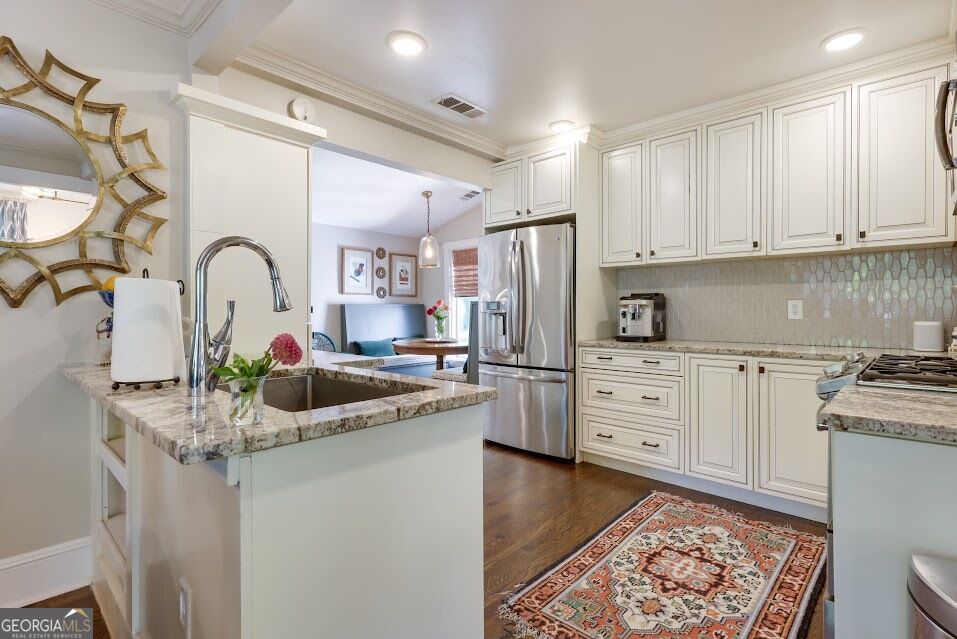 403 Parkway Drive Property Photo 20