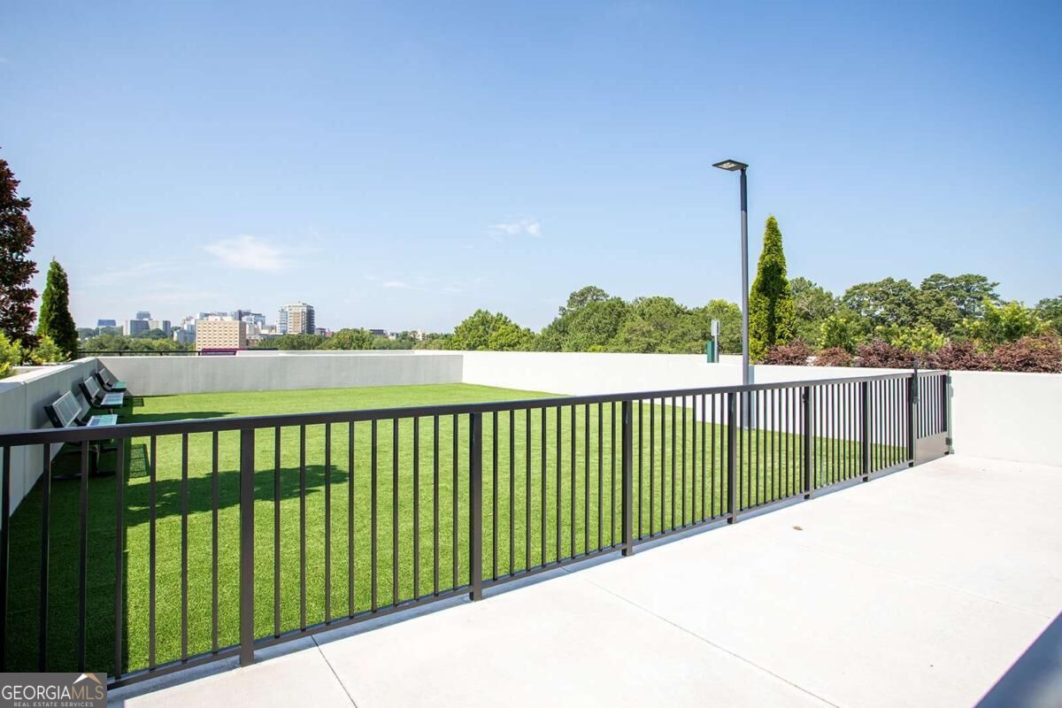 2425 Peachtree Road Ne # 612 Property Photo 34