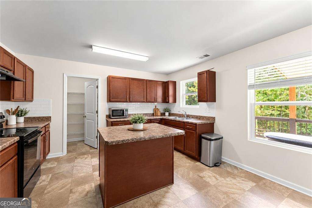 3470 Silver Wood Walk Property Photo 5