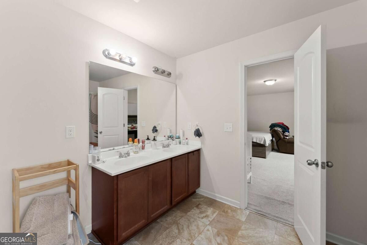 3470 Silver Wood Walk Property Photo 16