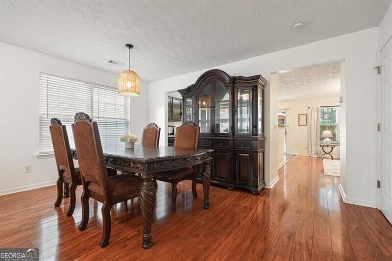 115 Village Trace Property Photo 8