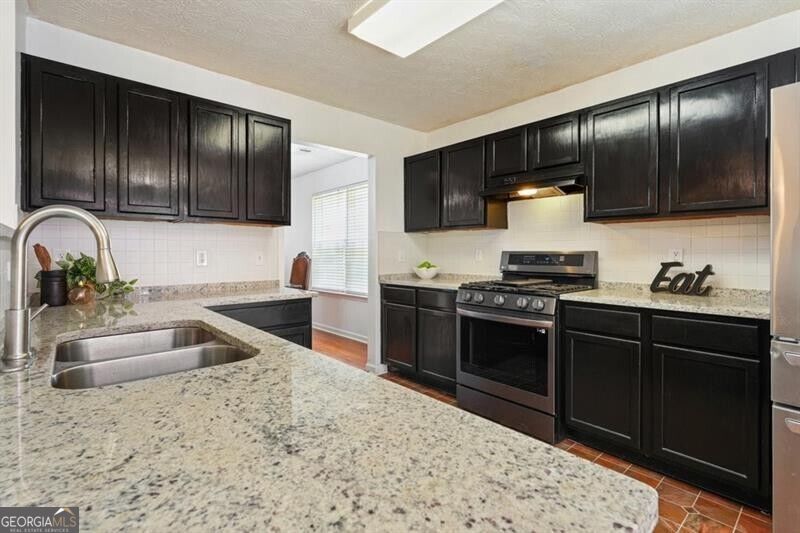 115 Village Trace Property Photo 14
