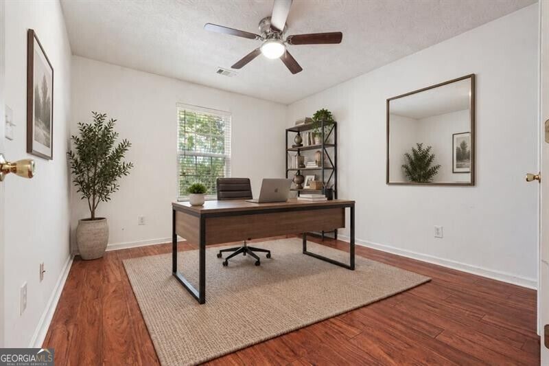 115 Village Trace Property Photo 20