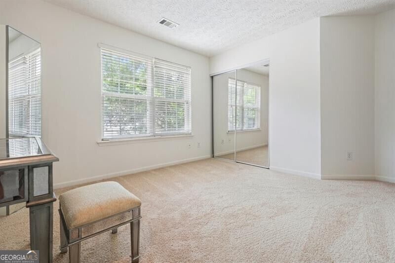 115 Village Trace Property Photo 31