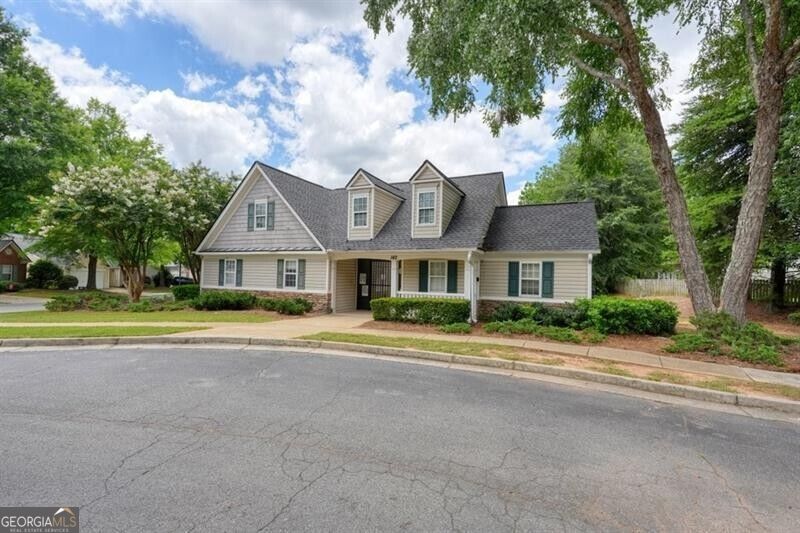 115 Village Trace Property Photo 46