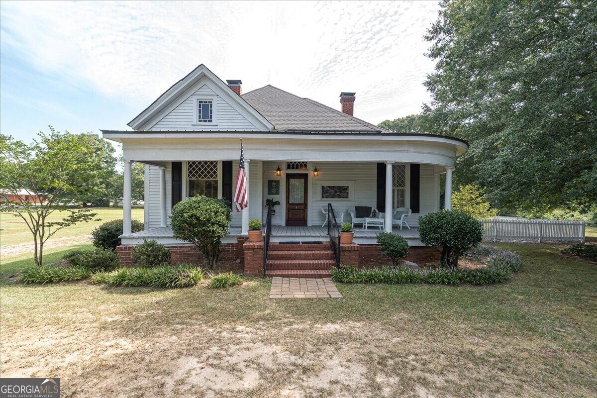 153 Highway 83 Property Photo 1