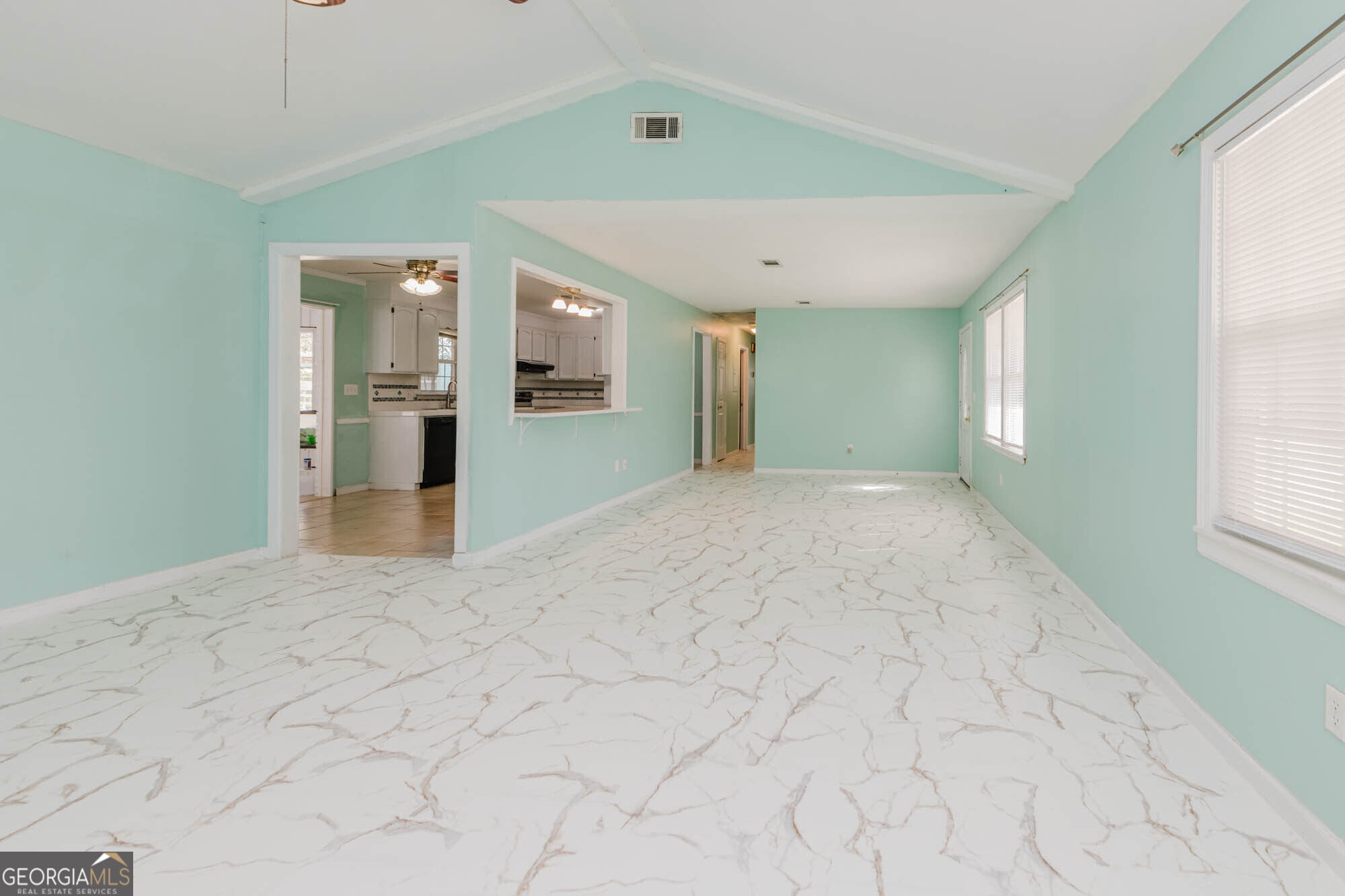 206 Scarborough Road Property Photo 6