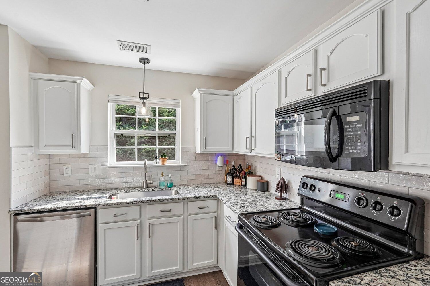 546 Fox Creek Crossing Property Photo 10
