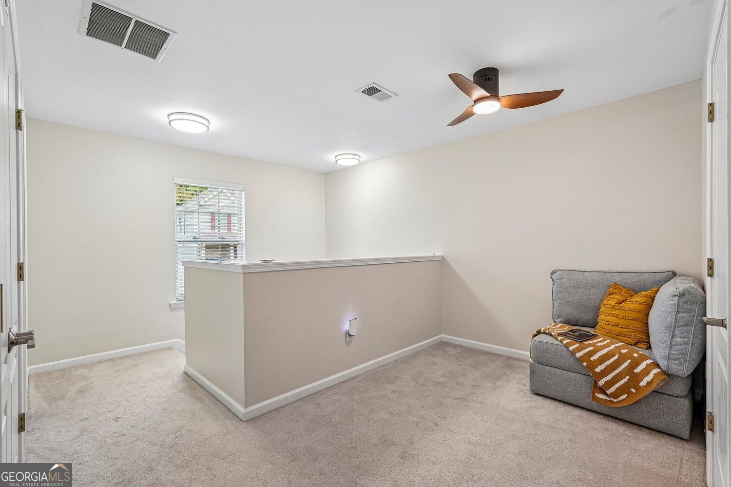 546 Fox Creek Crossing Property Photo 12