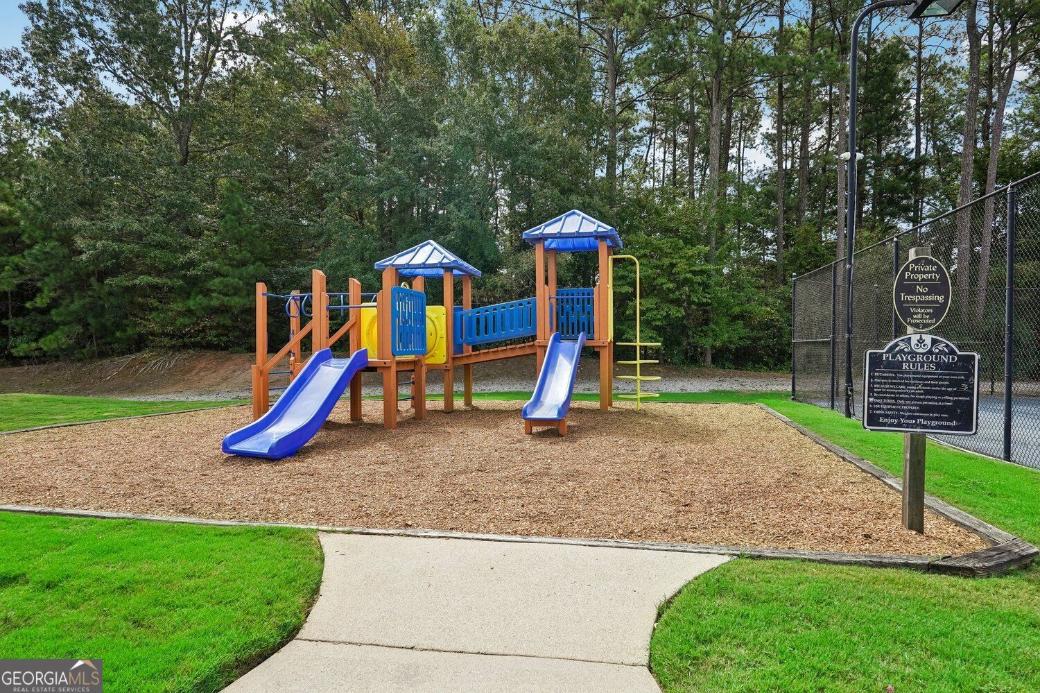 546 Fox Creek Crossing Property Photo 21