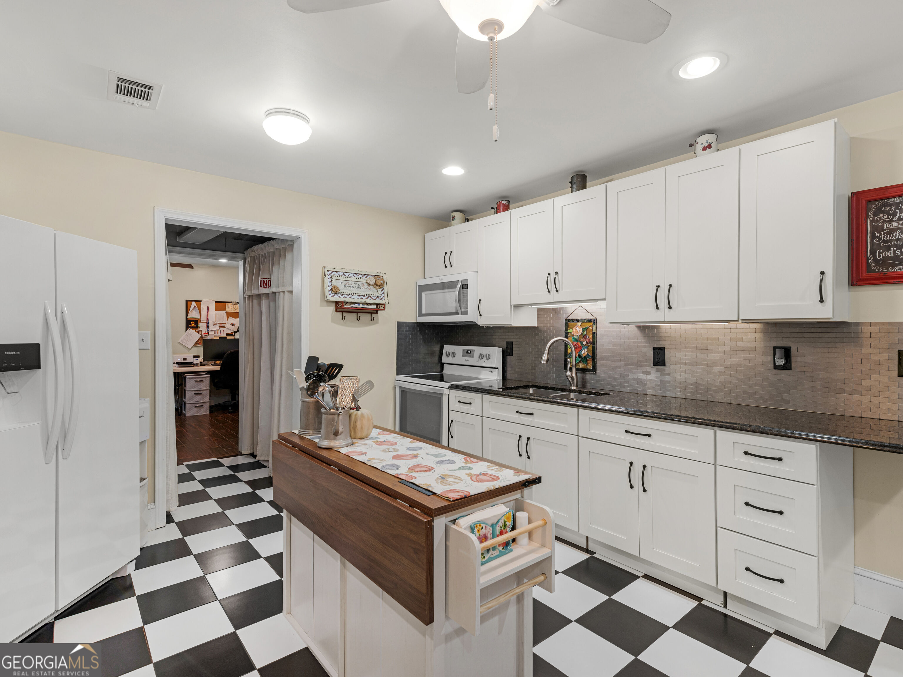 536 River Road Property Photo 17