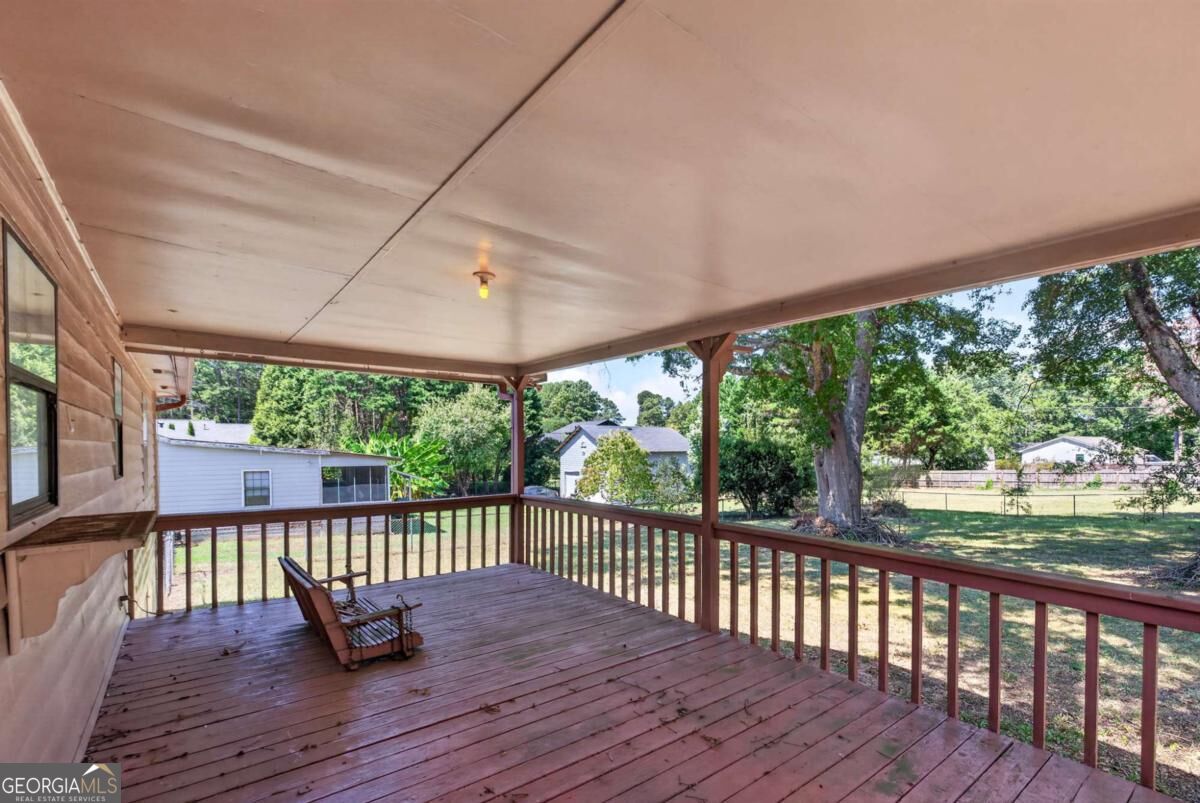 633 Webb Gin House Road Property Photo 8