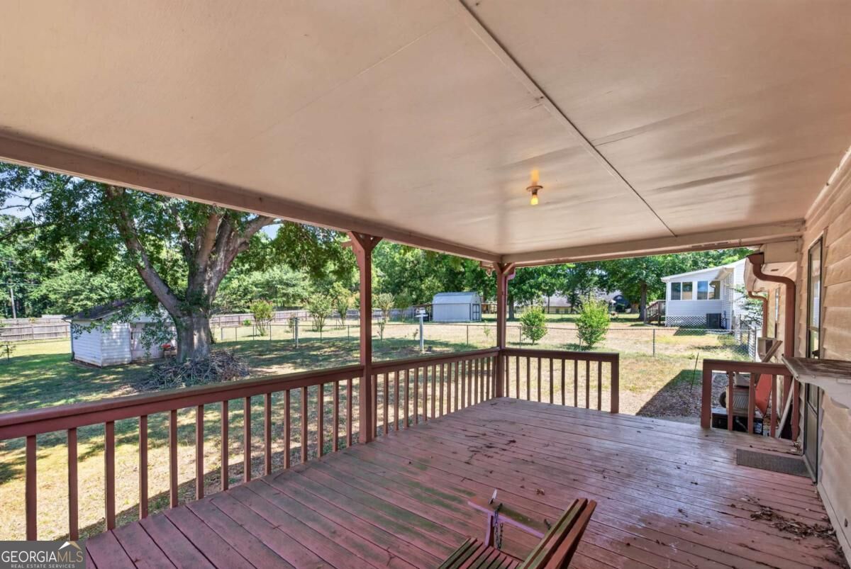 633 Webb Gin House Road Property Photo 9