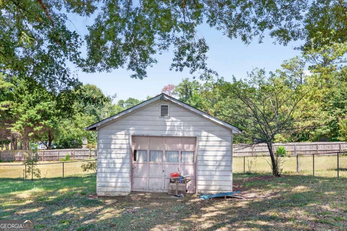 633 Webb Gin House Road Property Photo 11