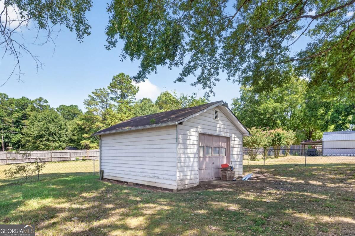 633 Webb Gin House Road Property Photo 14