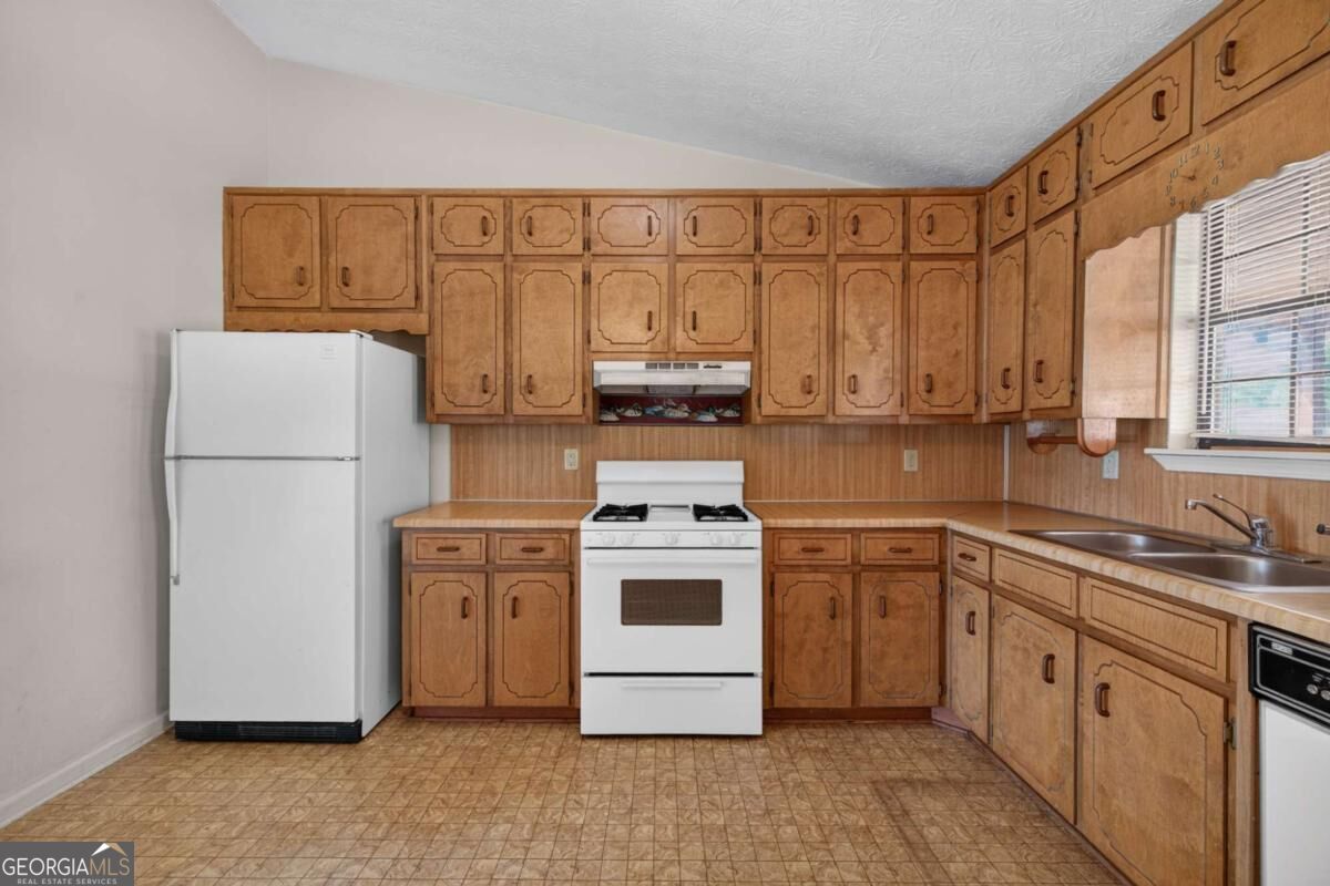 633 Webb Gin House Road Property Photo 23