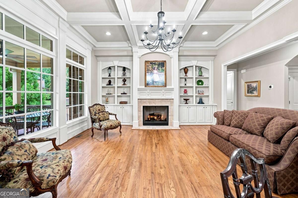 1815 Turnberry Avenue Property Photo 10