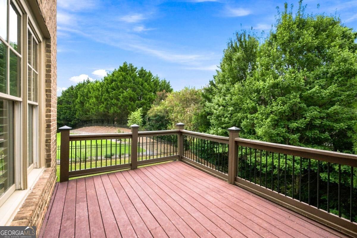 1815 Turnberry Avenue Property Photo 15