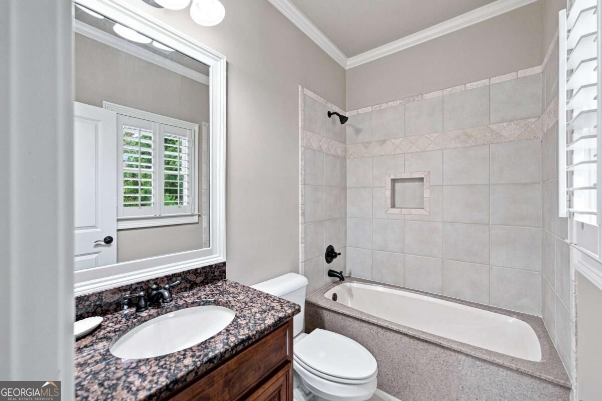 1815 Turnberry Avenue Property Photo 55