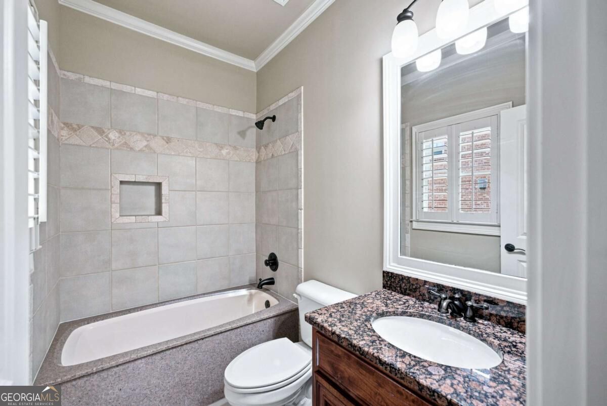 1815 Turnberry Avenue Property Photo 59