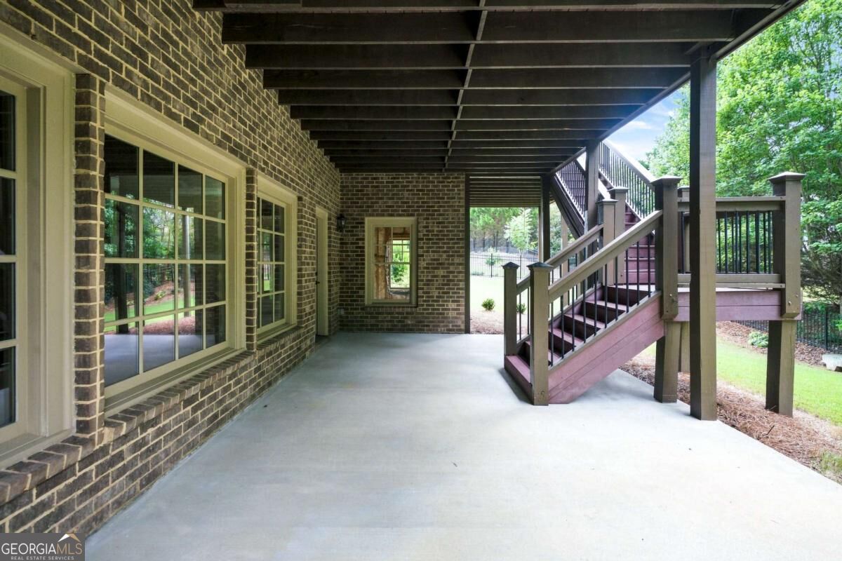 1815 Turnberry Avenue Property Photo 70