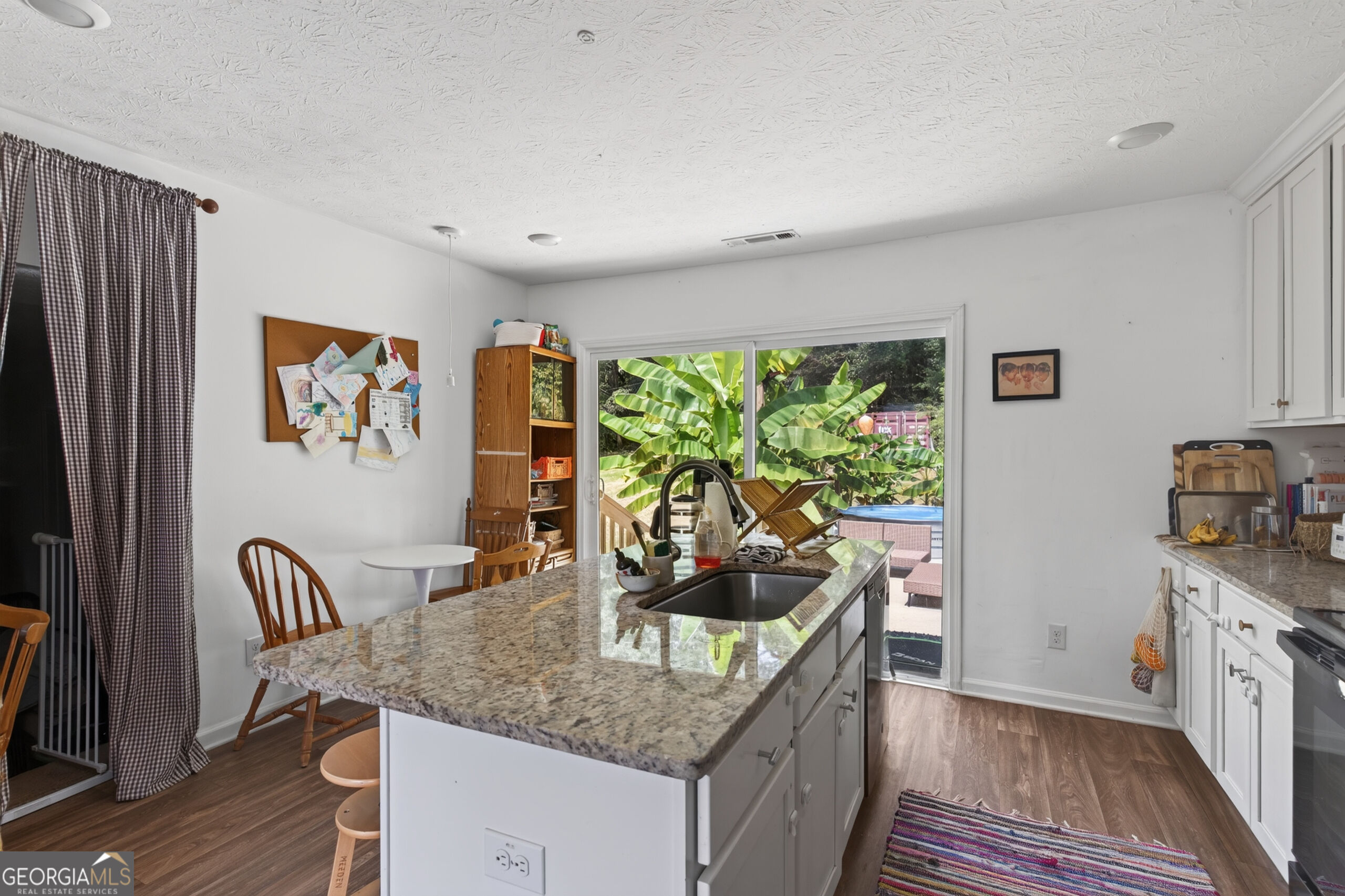 1605 Highway 138 Property Photo 10