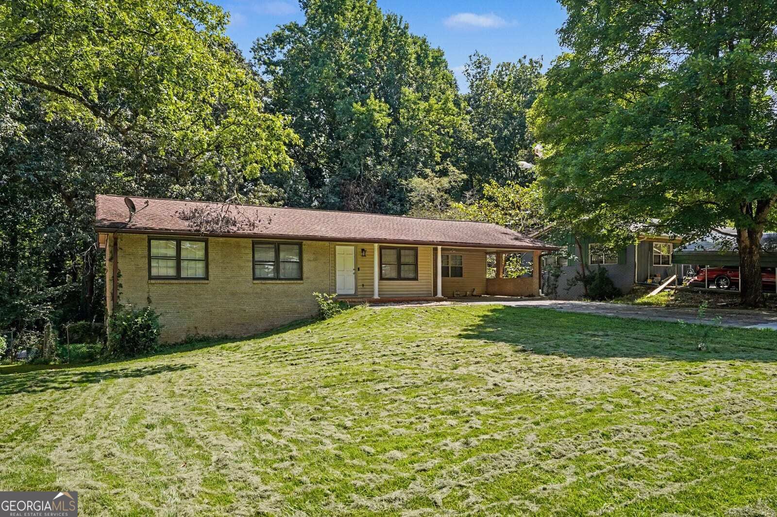 6982 Knollwood Drive Property Photo 8