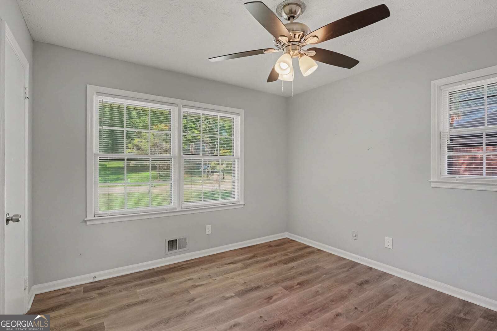 6982 Knollwood Drive Property Photo 14