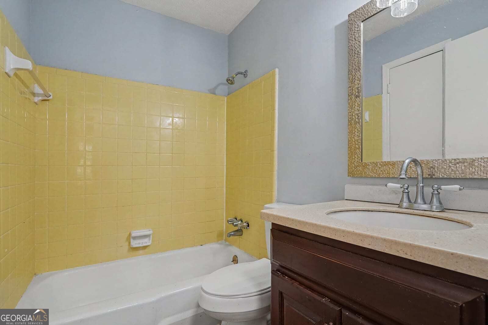 6982 Knollwood Drive Property Photo 24