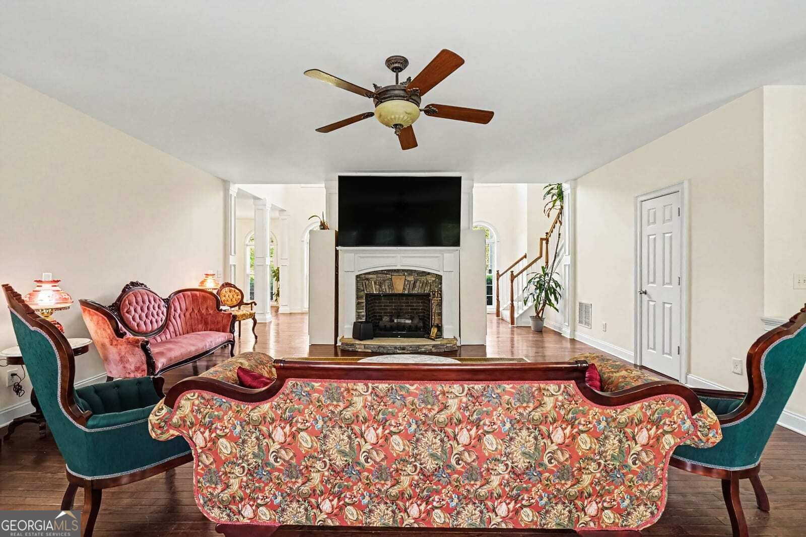 5452 Old Dalton Rd Ne Property Photo 8
