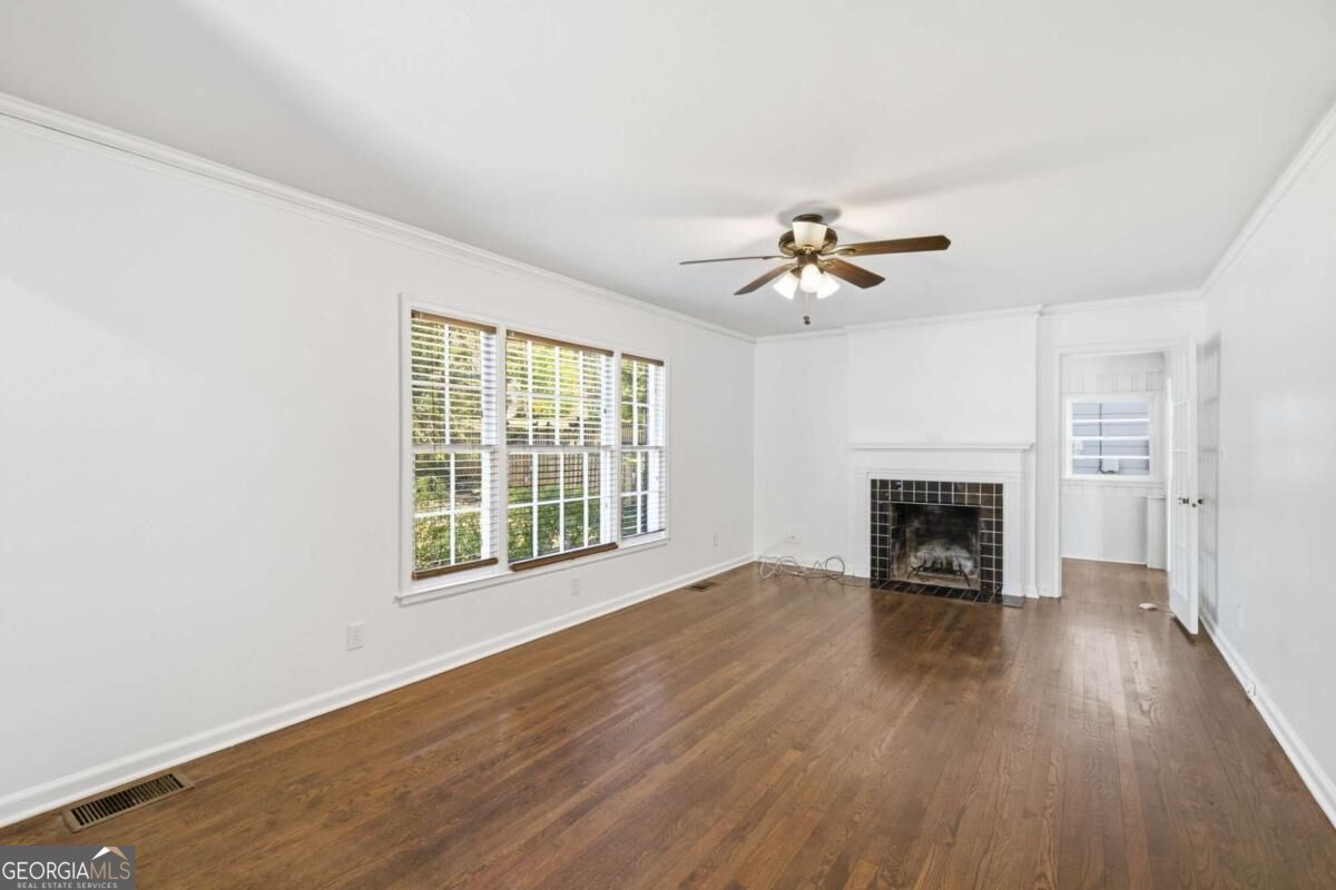 978 Winburn Drive Property Photo 10