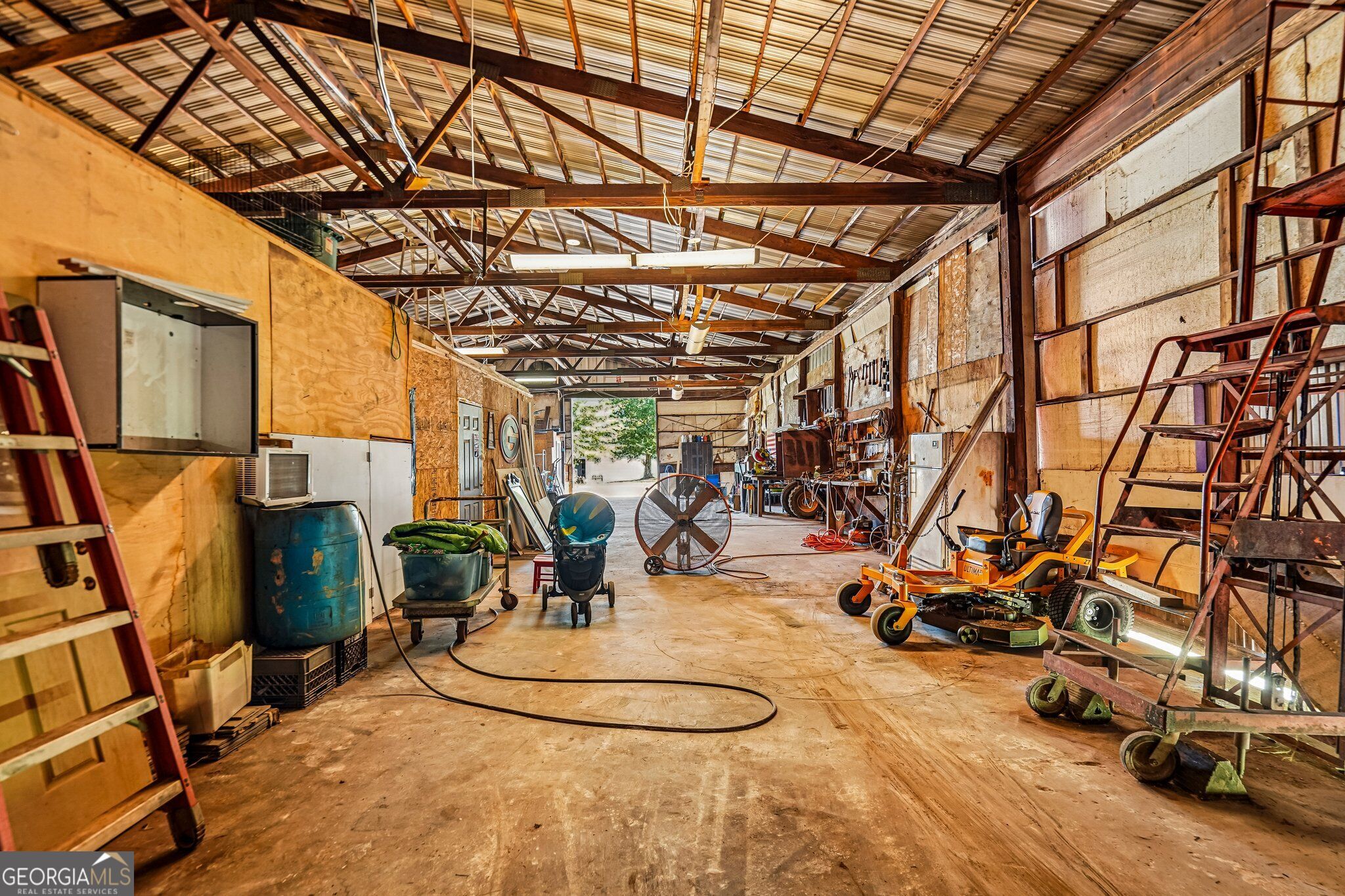 1115 Daniel Road Property Photo 27