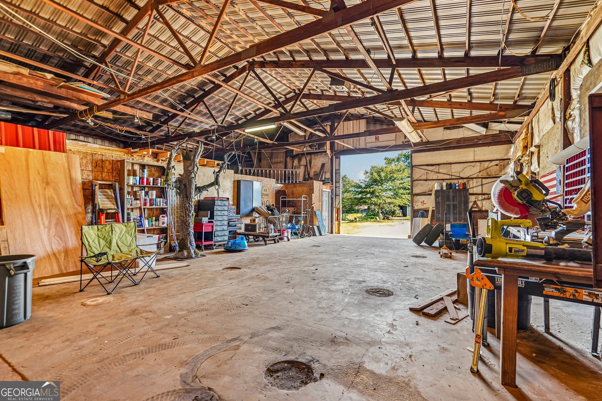 1115 Daniel Road Property Photo 28