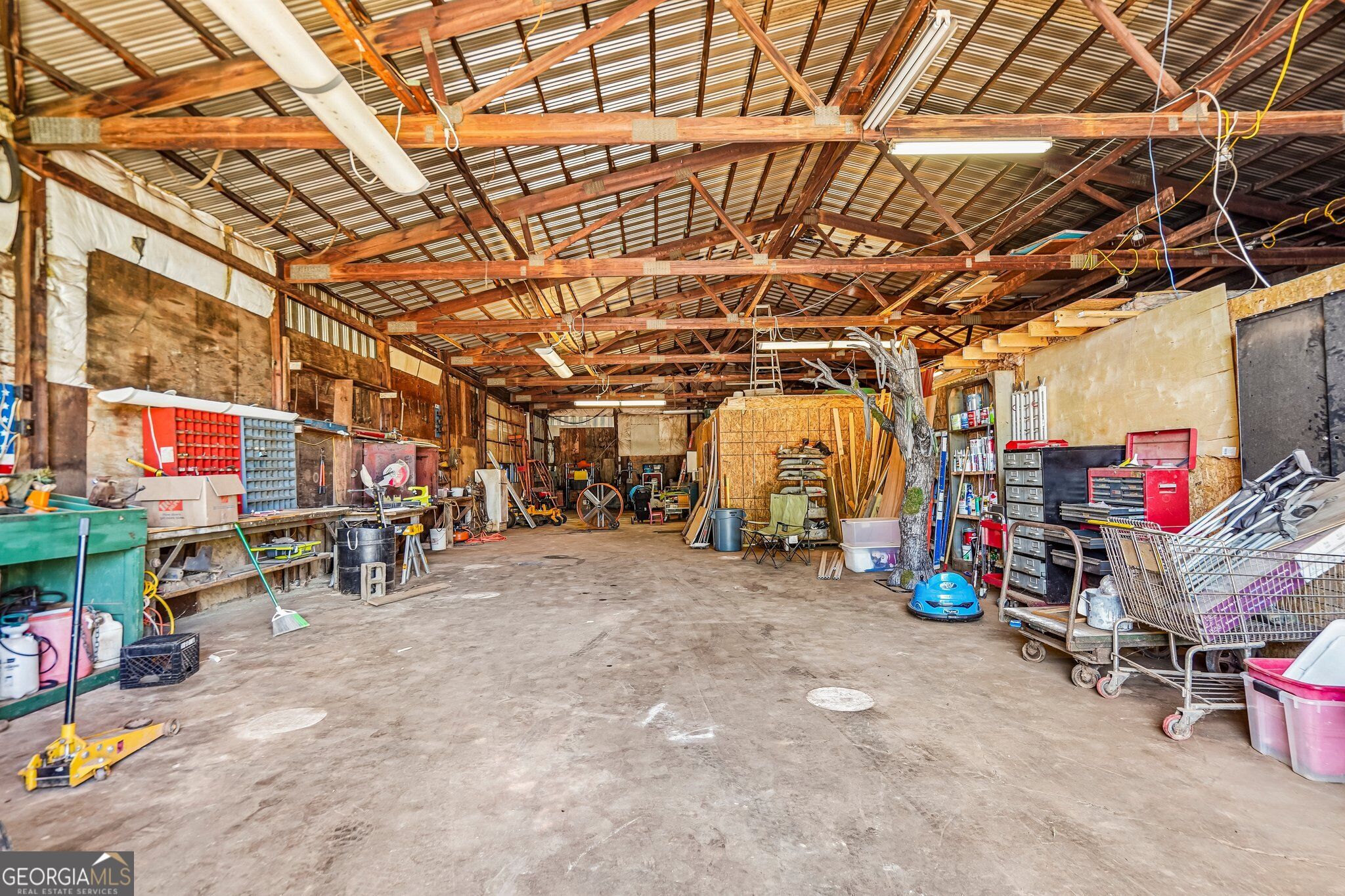 1115 Daniel Road Property Photo 29