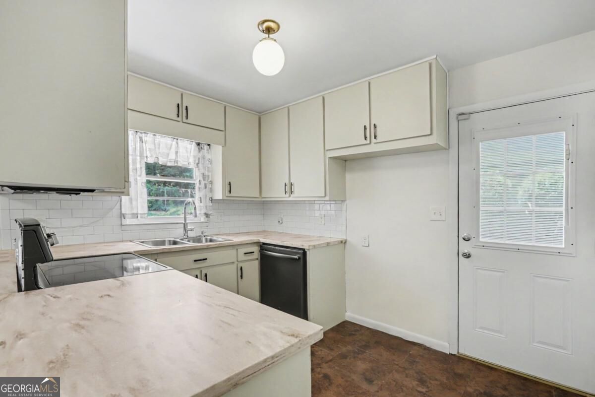 2213 Doris Drive Property Photo 11