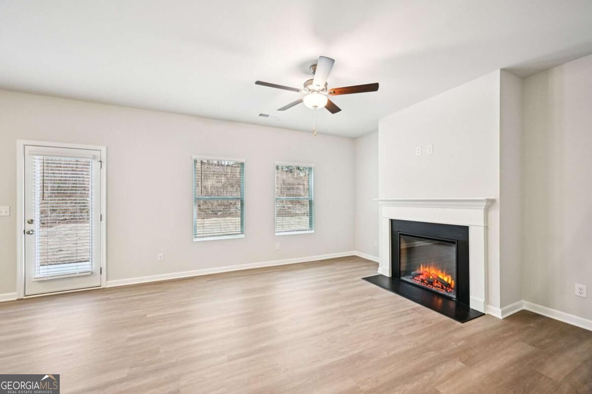 401 Cedar Wood Trace Property Photo 6