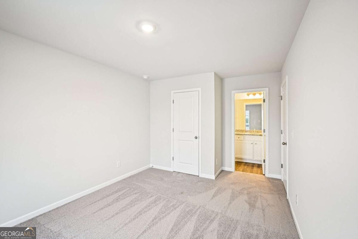 401 Cedar Wood Trace Property Photo 26