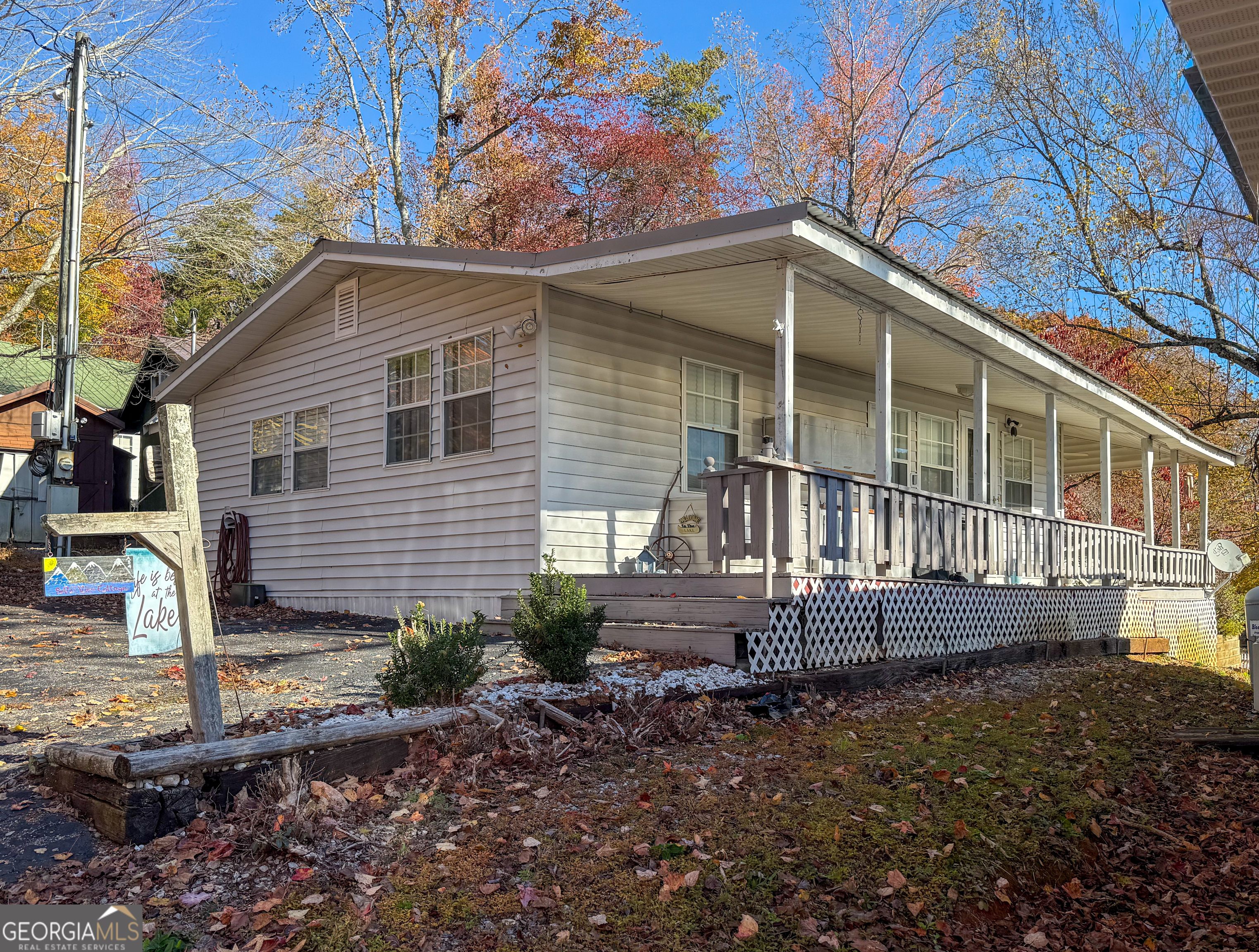 988 Mountain Shadows Drive Property Photo 1