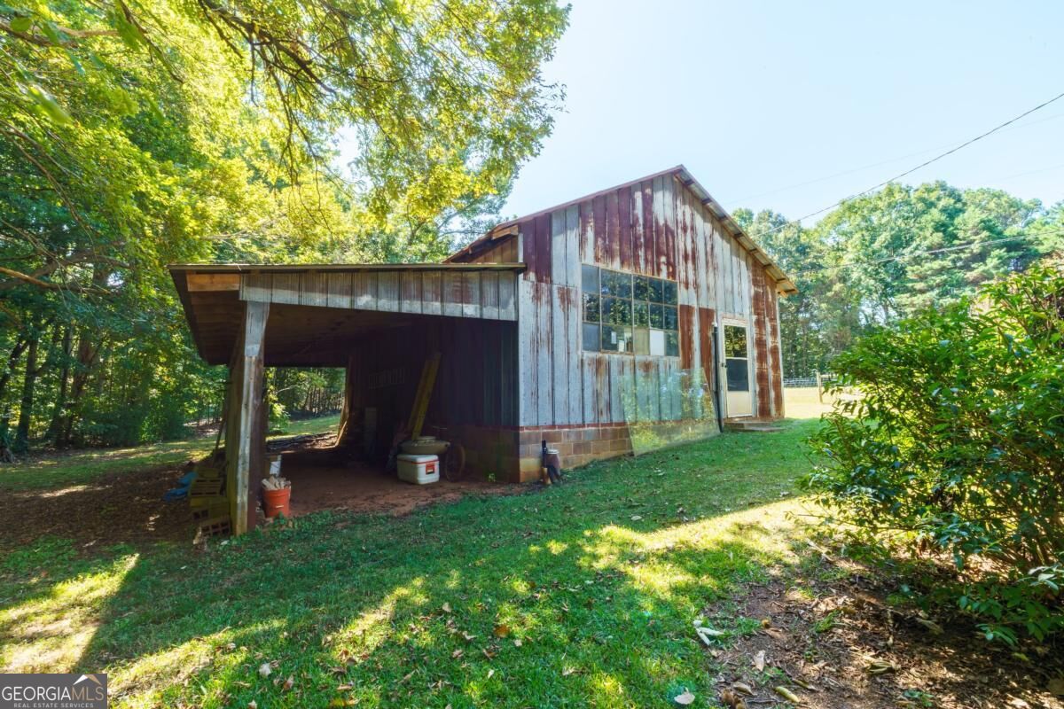 2045 Ila Road Property Photo 17