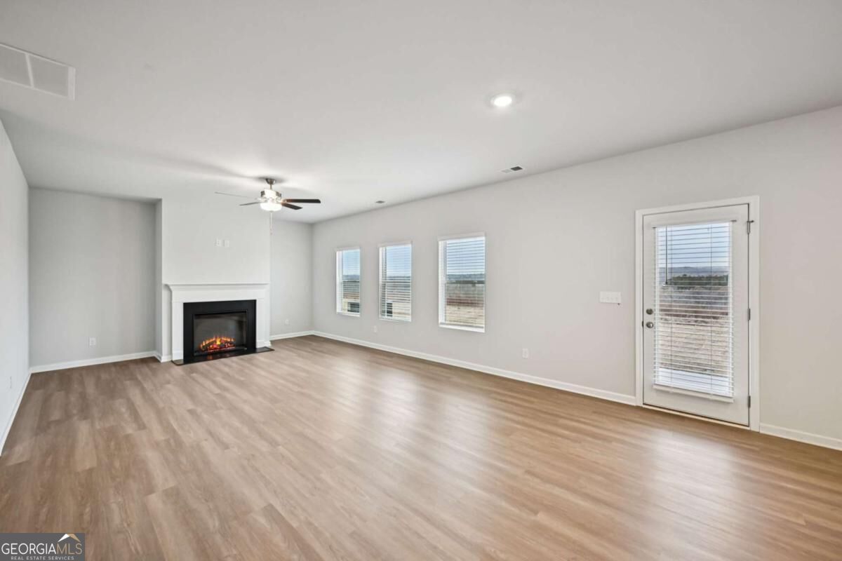 411 Cedar Wood Trace Property Photo 7