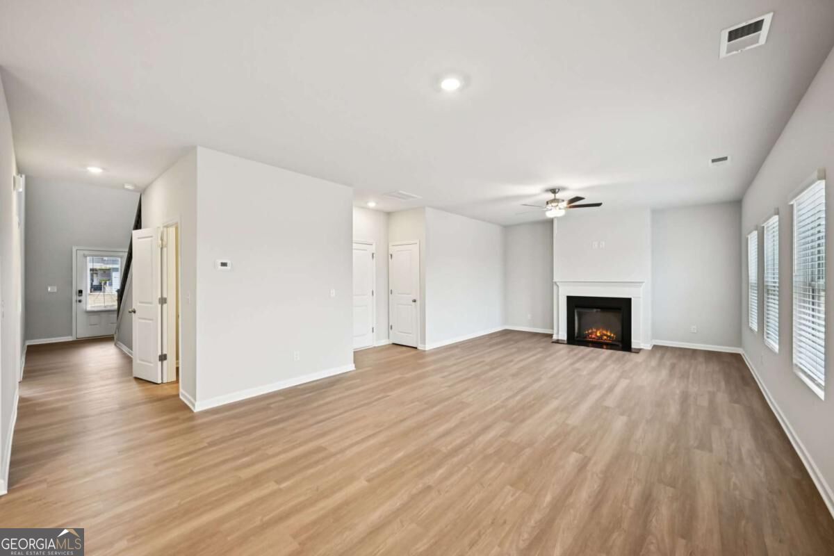 411 Cedar Wood Trace Property Photo 10