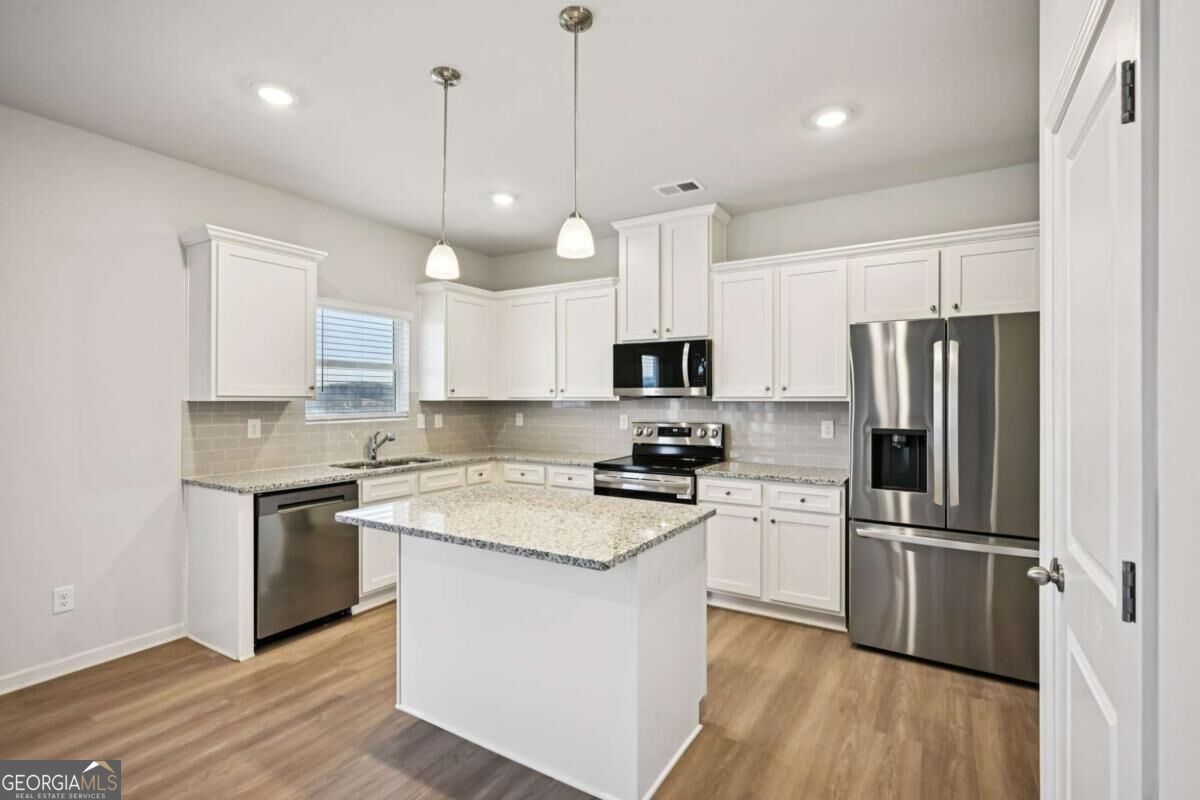 411 Cedar Wood Trace Property Photo 13
