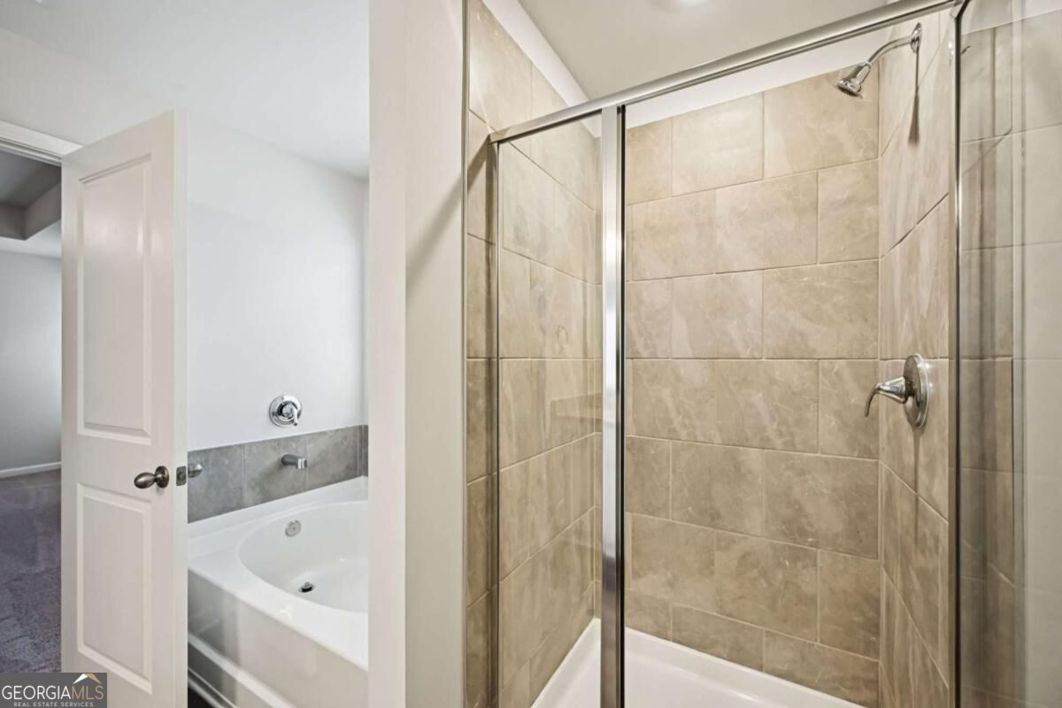411 Cedar Wood Trace Property Photo 34