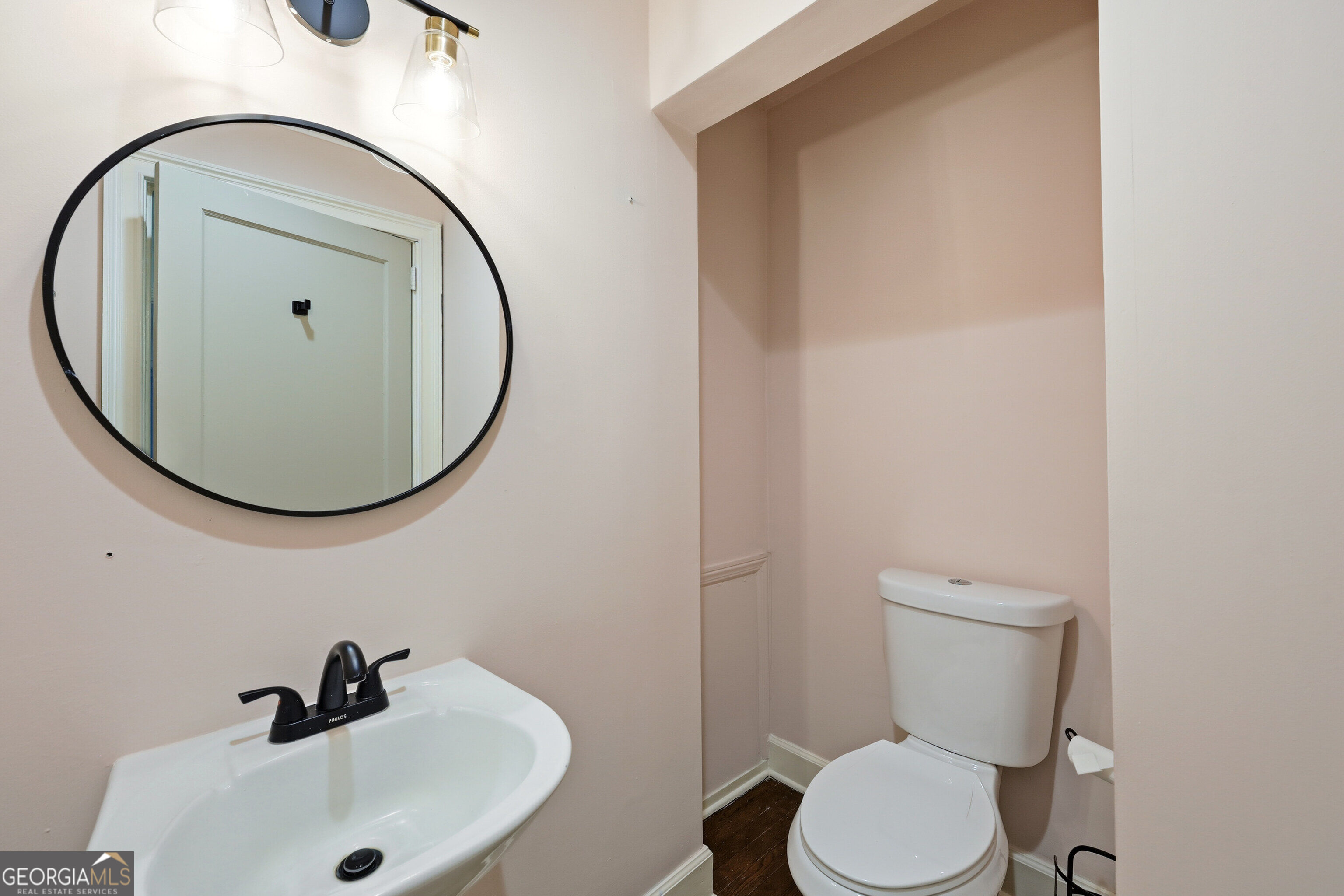 1501 E 55th Street Property Photo 33