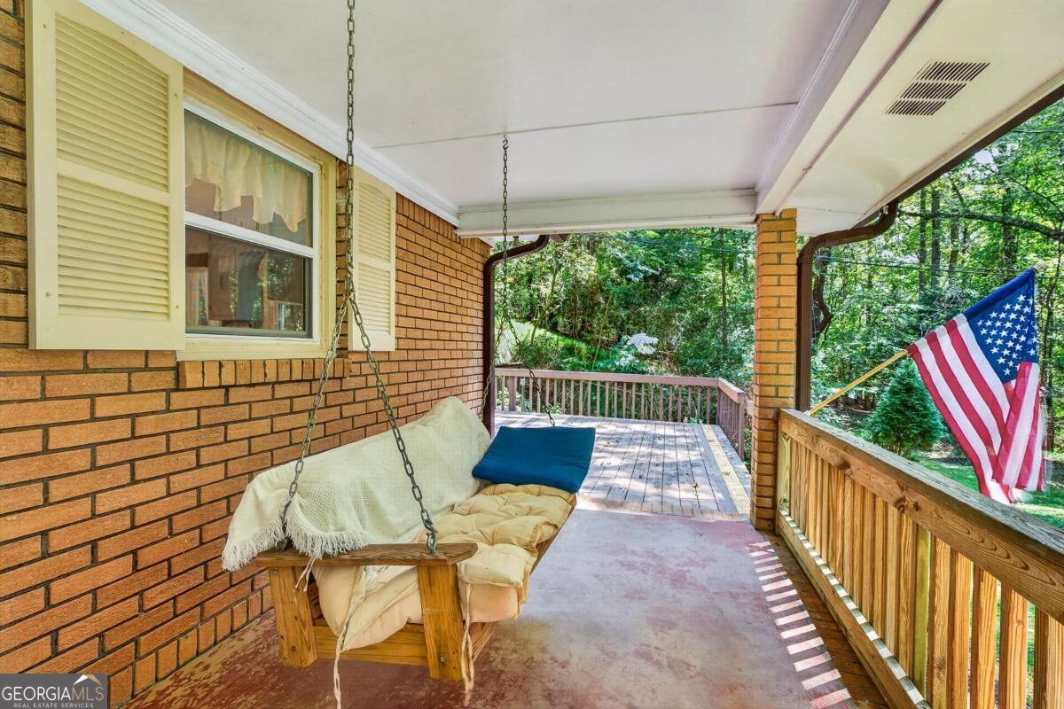 466 Ellington Road Property Photo 14