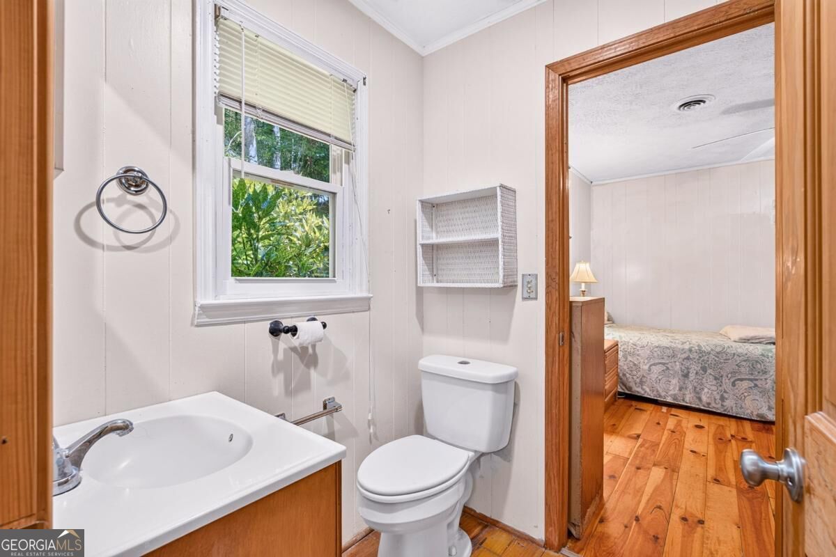 466 Ellington Road Property Photo 19