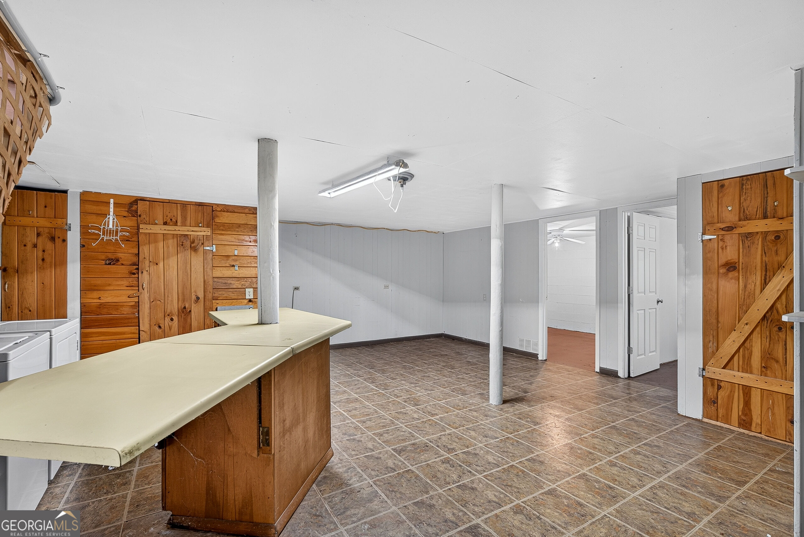 466 Ellington Road Property Photo 30