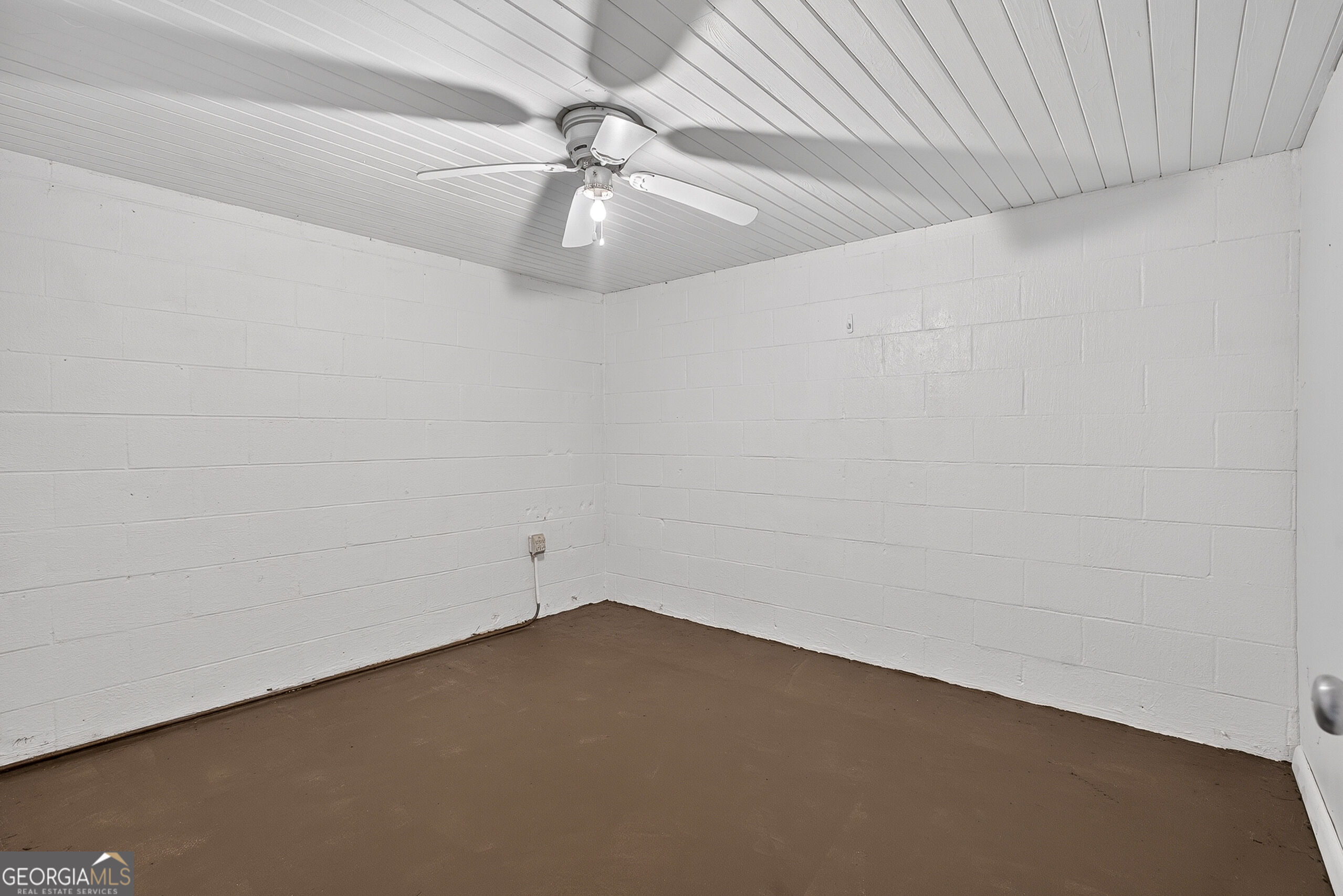 466 Ellington Road Property Photo 34